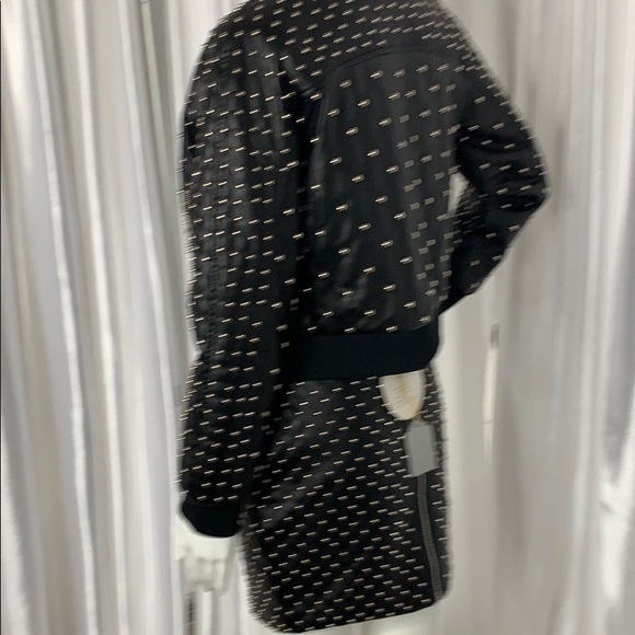 Two piece set. Jacket and skirt. - Picture 9 of 13